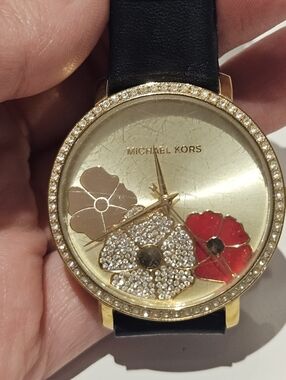 Michael Kors Women's Watch Jaryn Model MK2726 Gold-Tone Pavé Flowers Leather